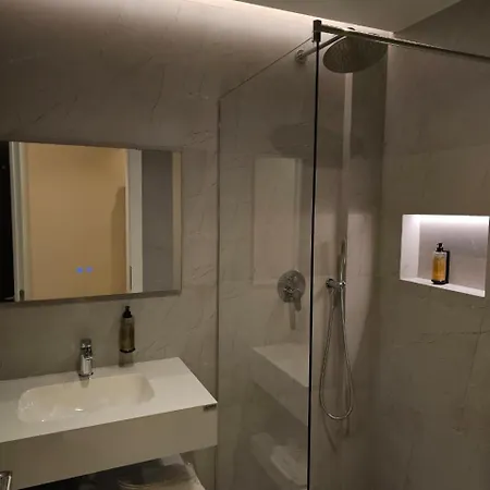 Arberia Hotel 4*