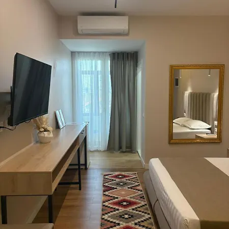 Arberia Hotel 4*